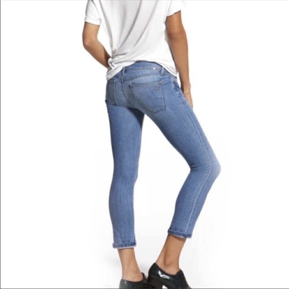 DL 1961 Toni High Rise Crop Jeans Soft light denim 4 Way 360 stretch Size 27